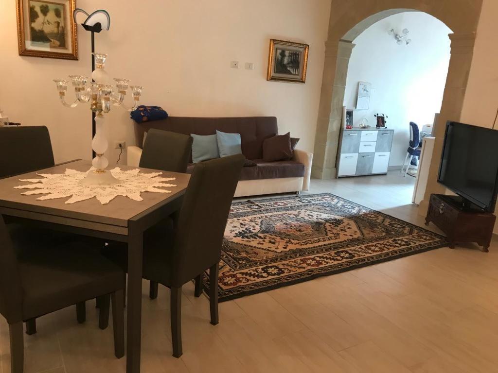 Appartement Casa Adriana Cagliari Extérieur photo